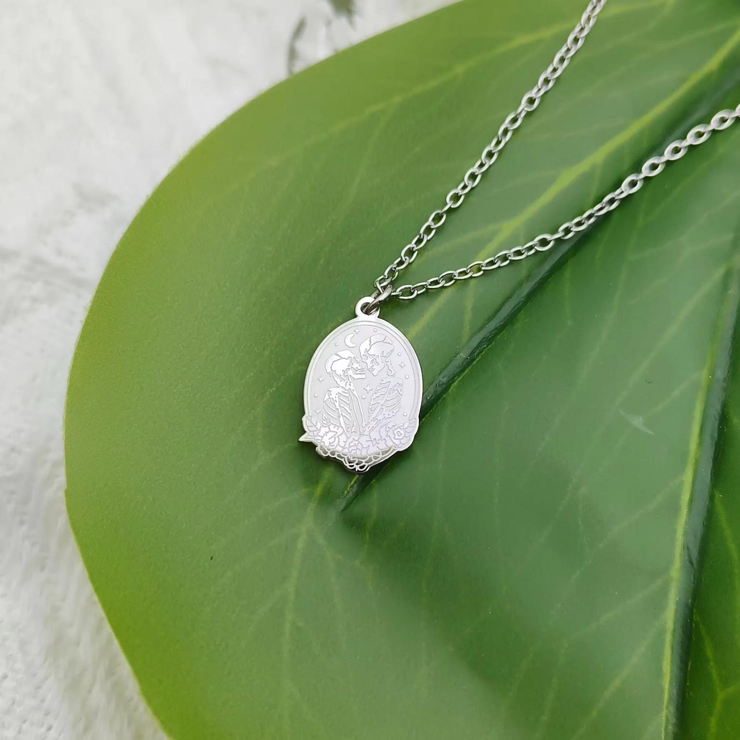 Noir Amour Lovers Necklace