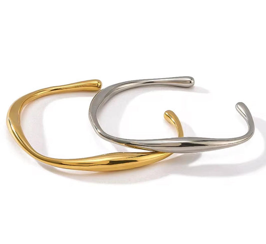 Aurelia Gold Cuff Bangle