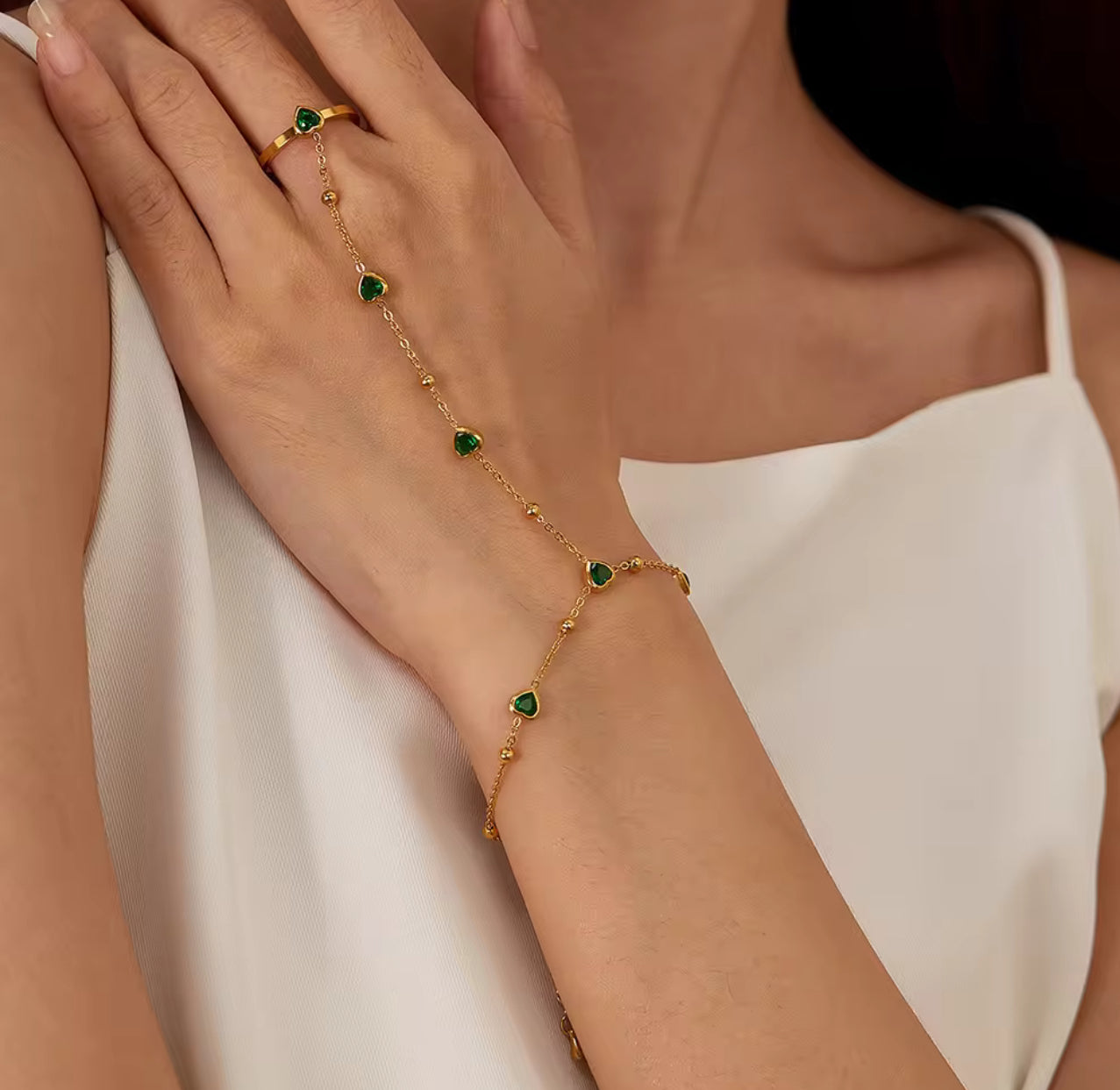 Emerald Heart Hand Chain