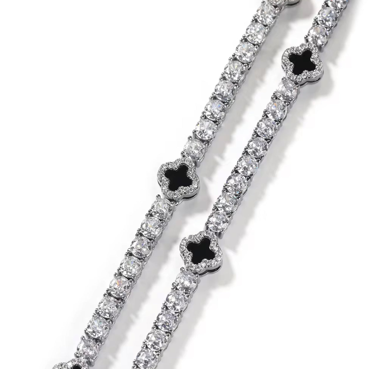 Noir Clover Tennis Bracelet