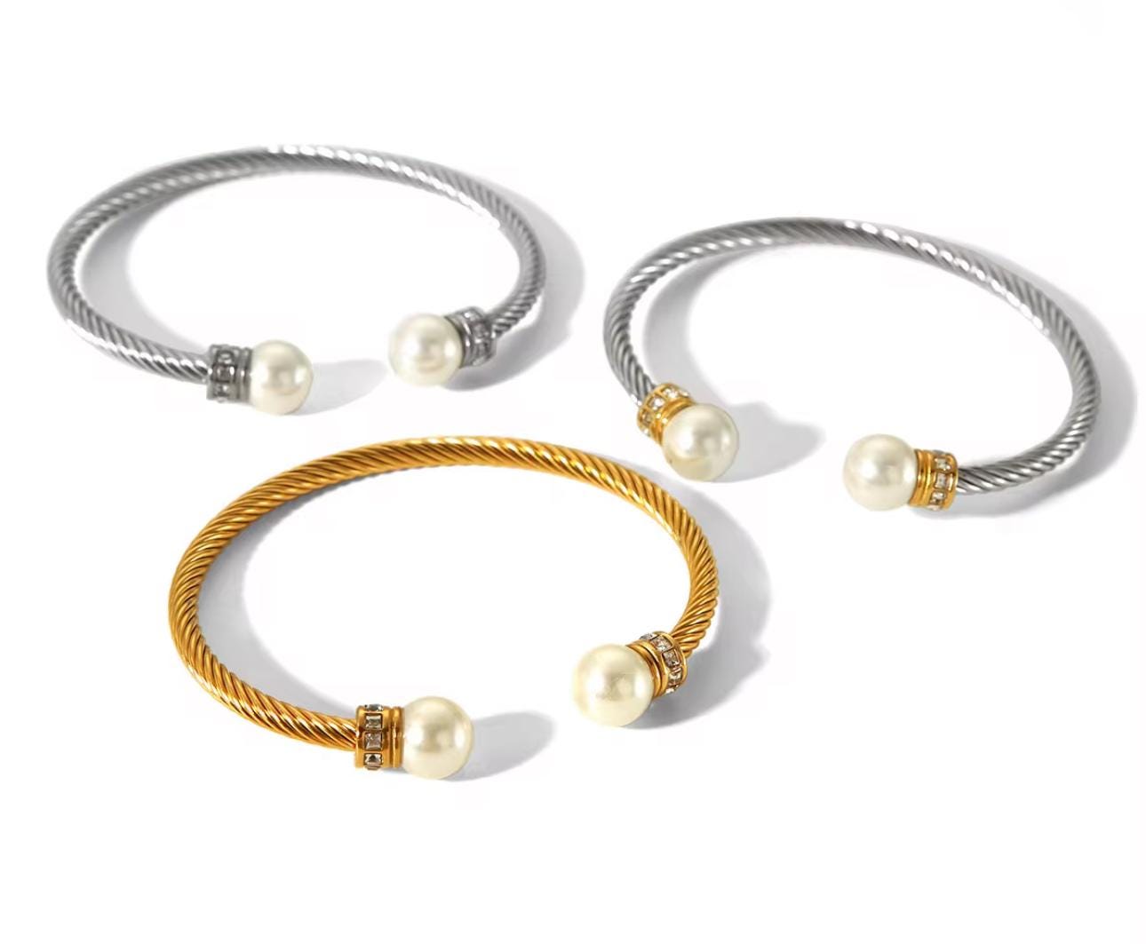 Corde de Perle Bangle
