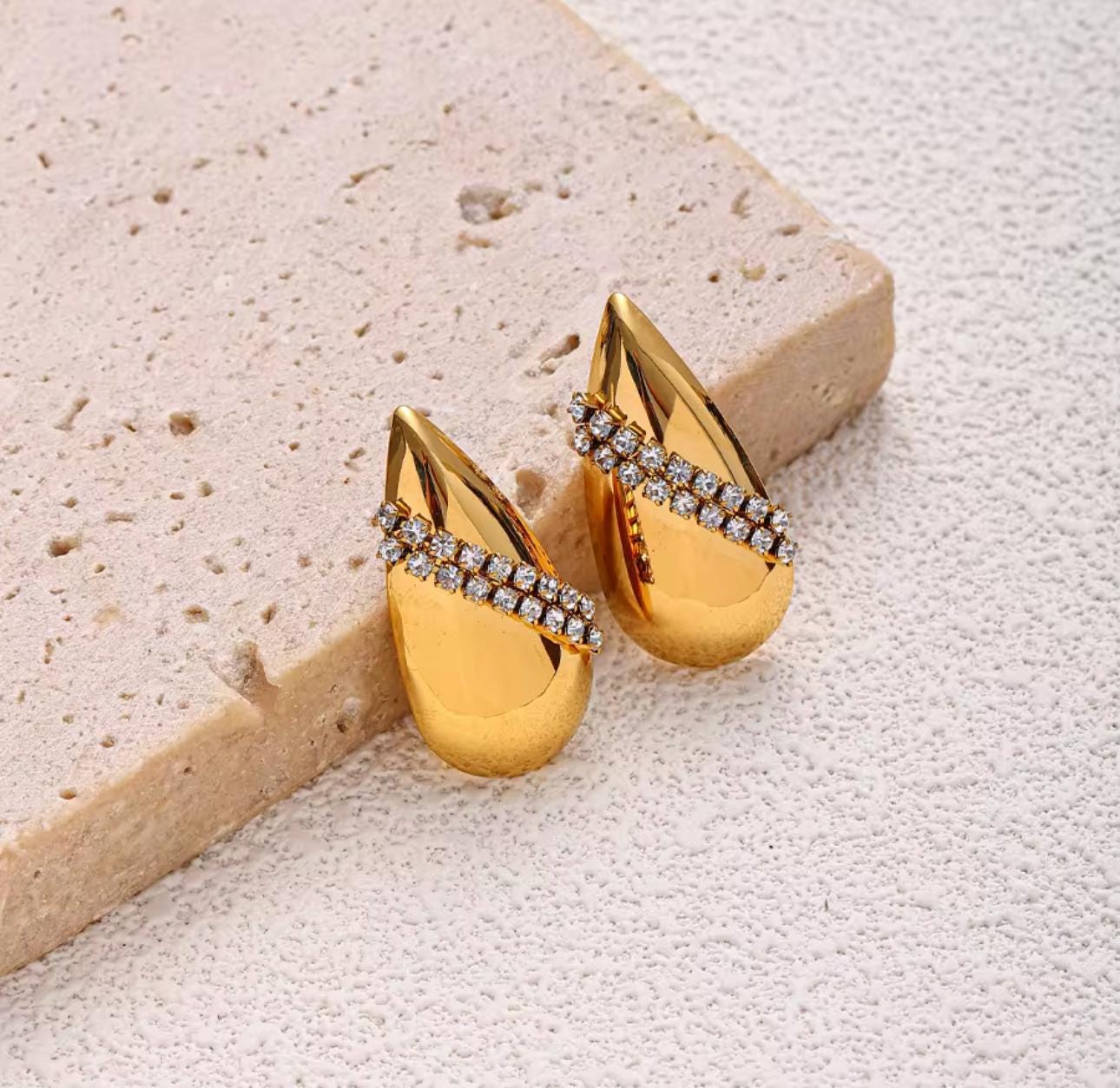 Lumin Teardrop Hoop Earrings