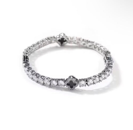 Noir Clover Tennis Bracelet