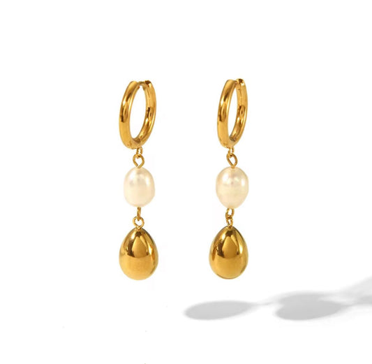 Petite Perle Dangles Earrings